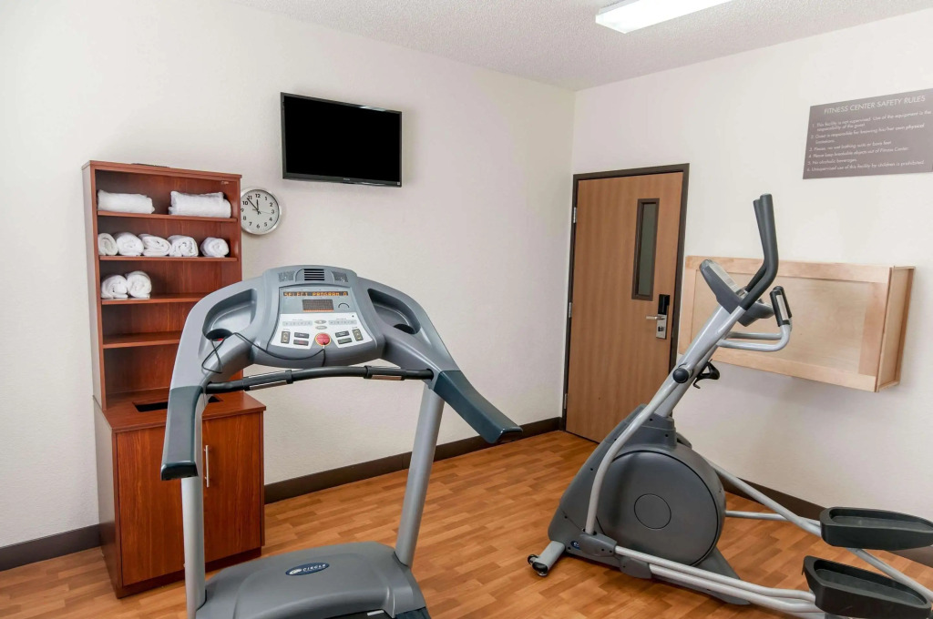 Comfort Suites University