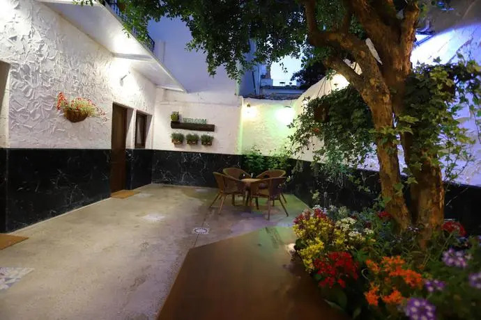 Buho House