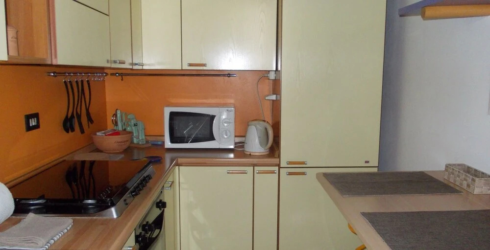 Apartment With one Bedroom in Lesa, With Wonderful Mountain View, Furn