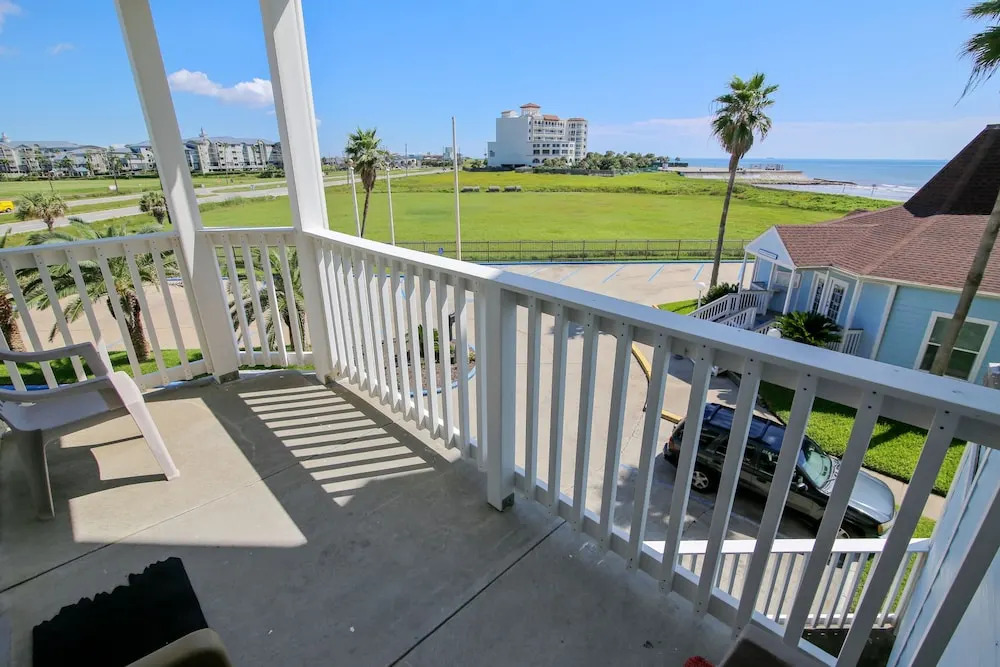 Seascape 2221 1 Bedroom Condo by RedAwning