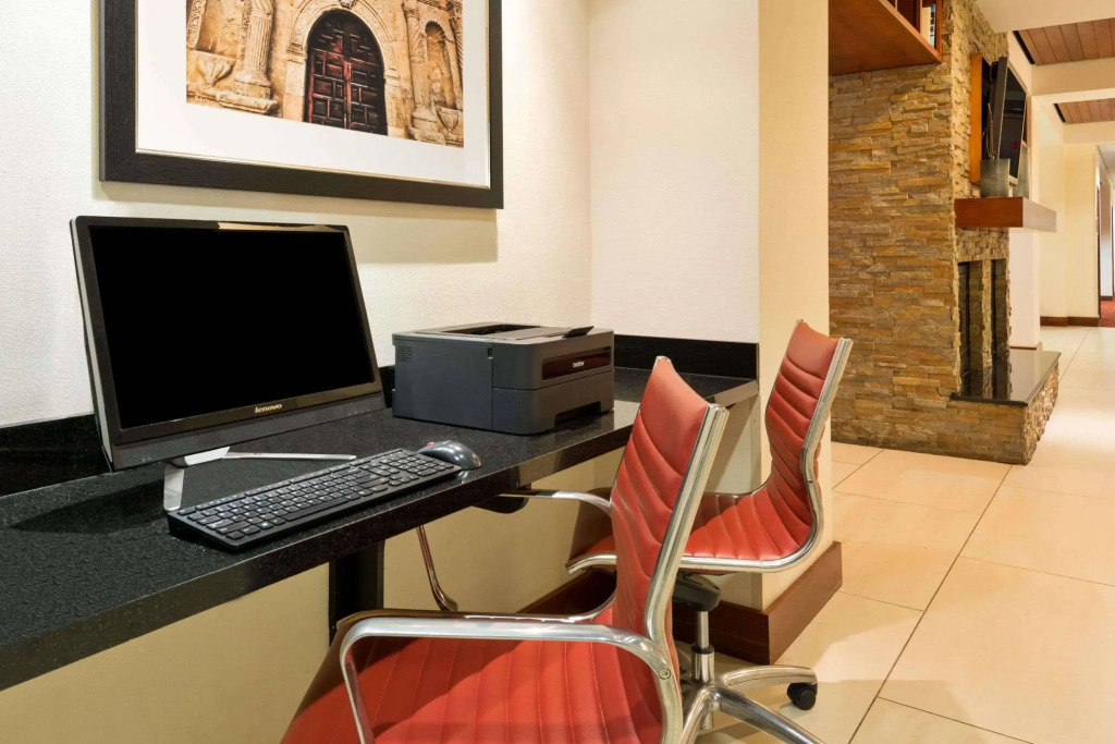 DoubleTree by Hilton San Antonio Northwest - La Cantera