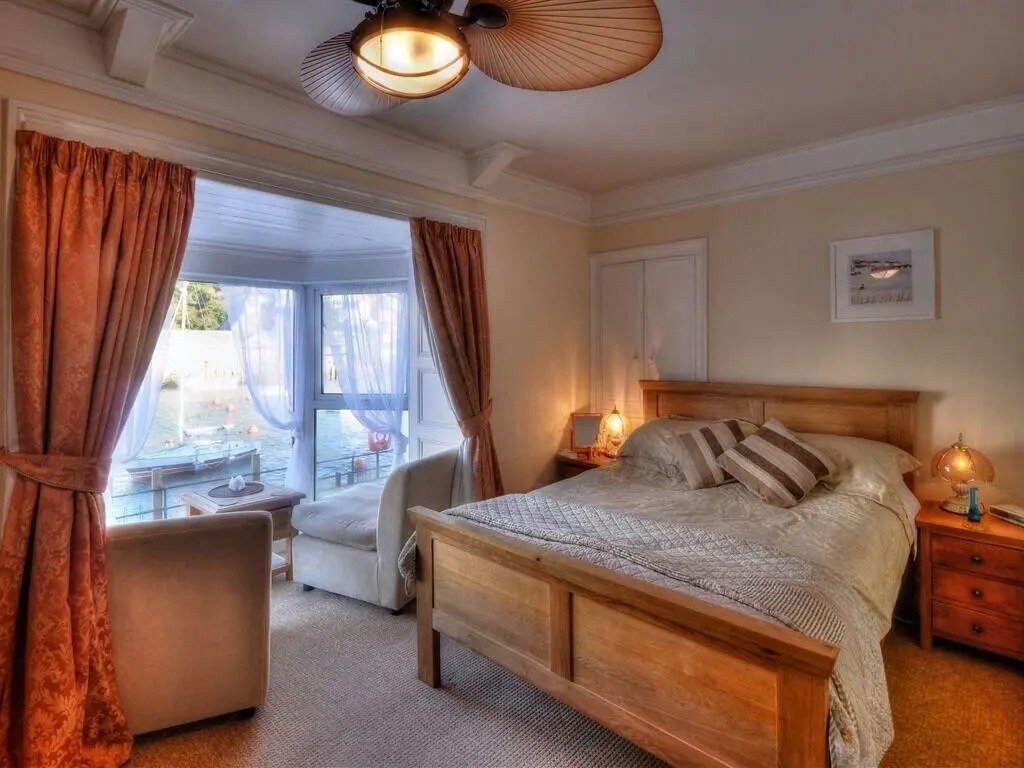 Little Mainstone Guest House