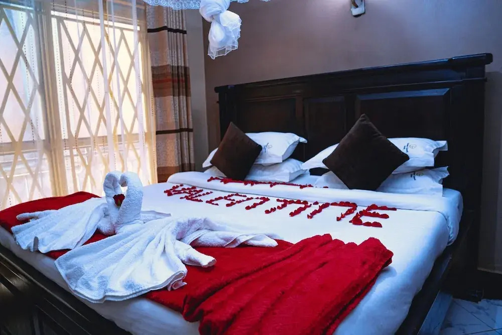 Golden Quest Hotel