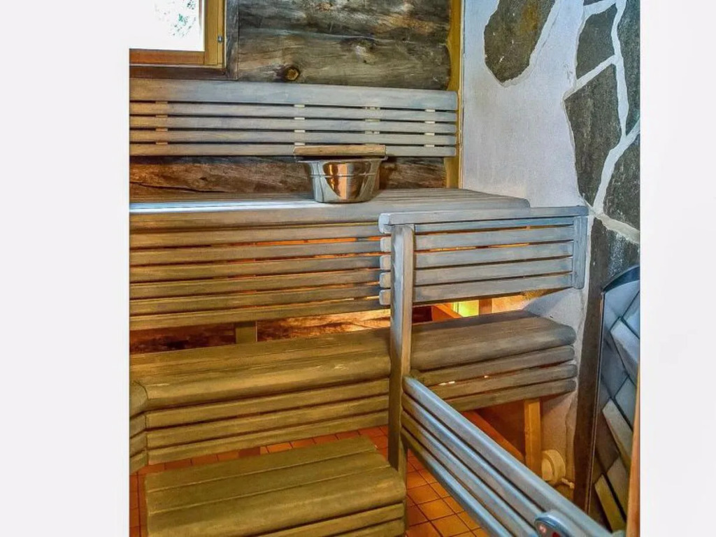 RUKAJäRVEN KELOPIRTIT HILLA