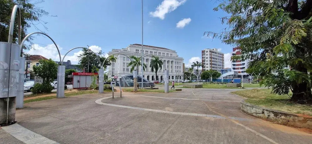 CONAZ0100 - Edifício Larissa