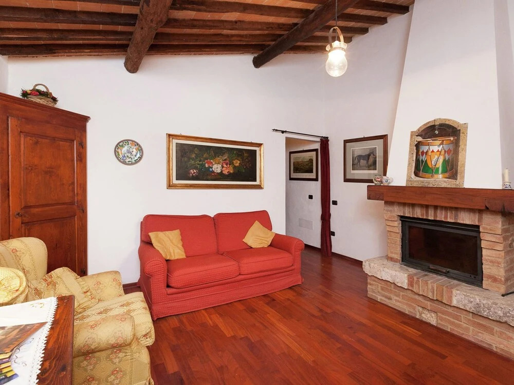 Comfortable Cottage in Sienna Italy With Swimming Pool