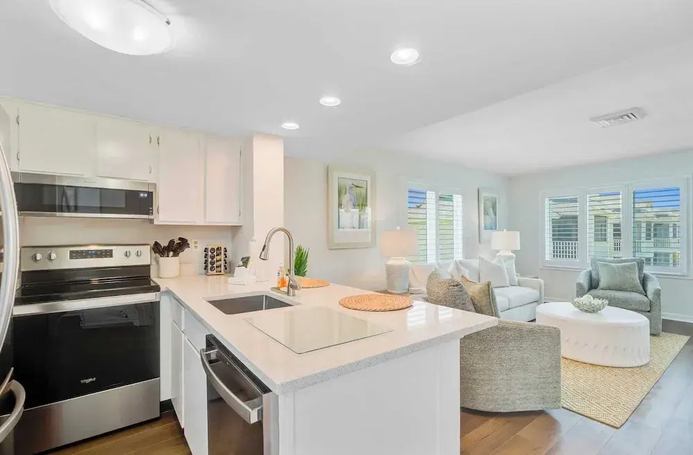 Oceanview Condo + Pool, Balcony & Beach Access 304 D Port O Call by Avantstay
