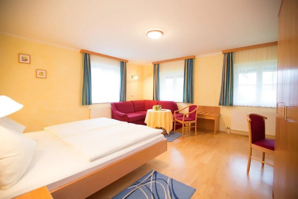 Whats-App Self-Check-IN - Villa Maria Theresia