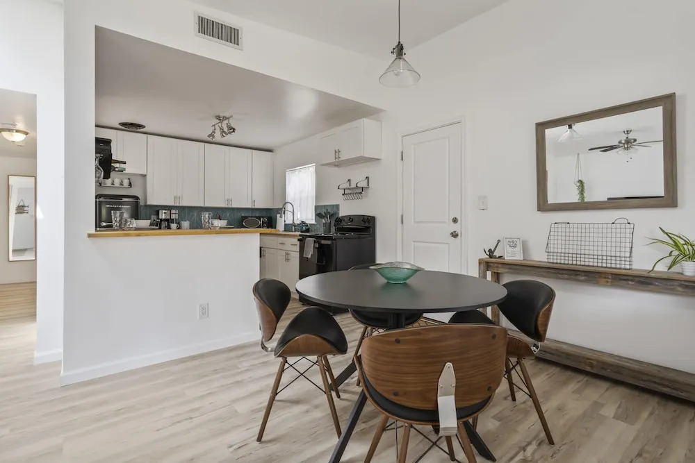 Bay Breeze Bungalow