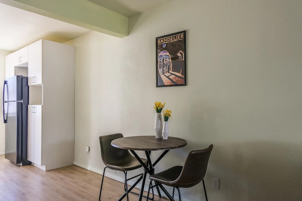 Nob Hill Apartments by Frontdesk
