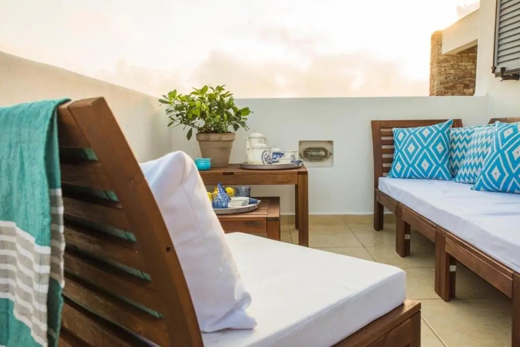 Domus Arch Suites