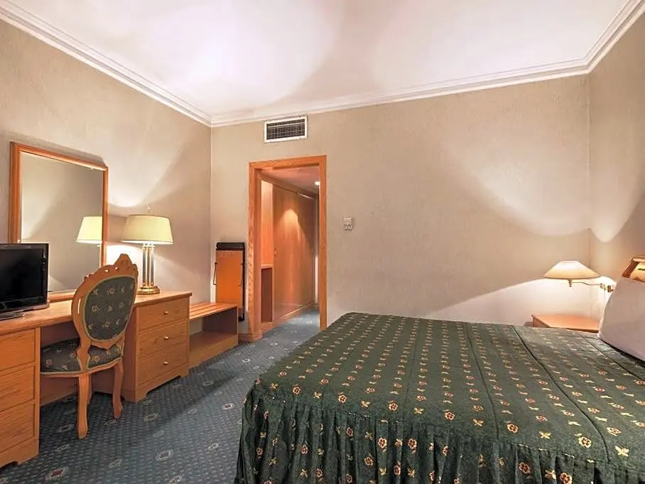 Ramal Kuwait Hotel