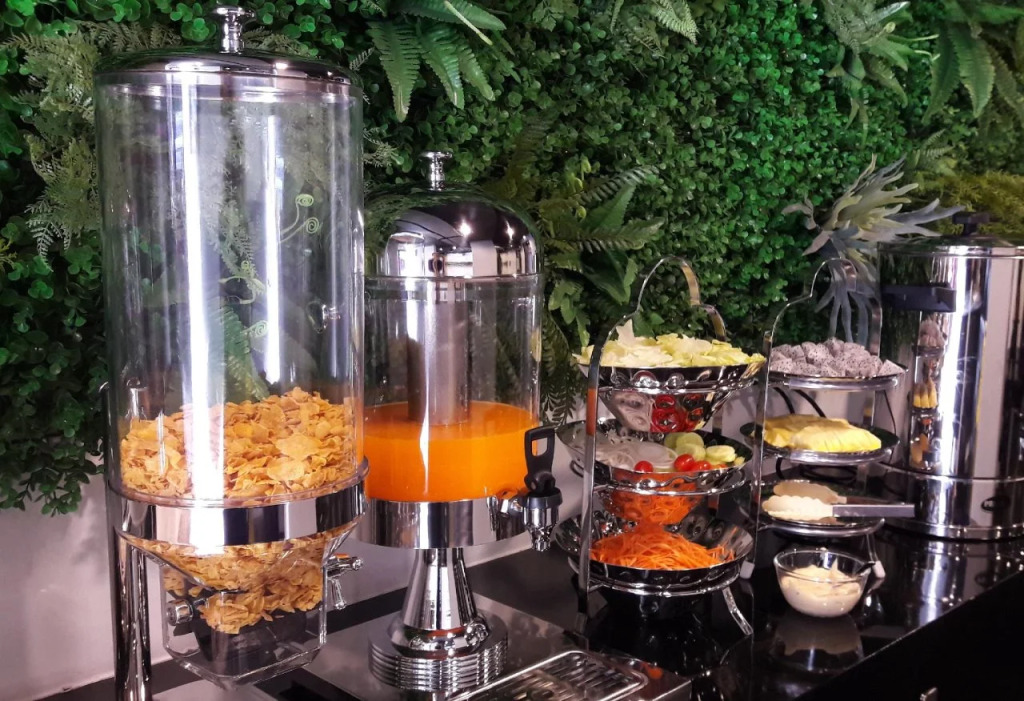Sovereign Group Hotel at Pratunam