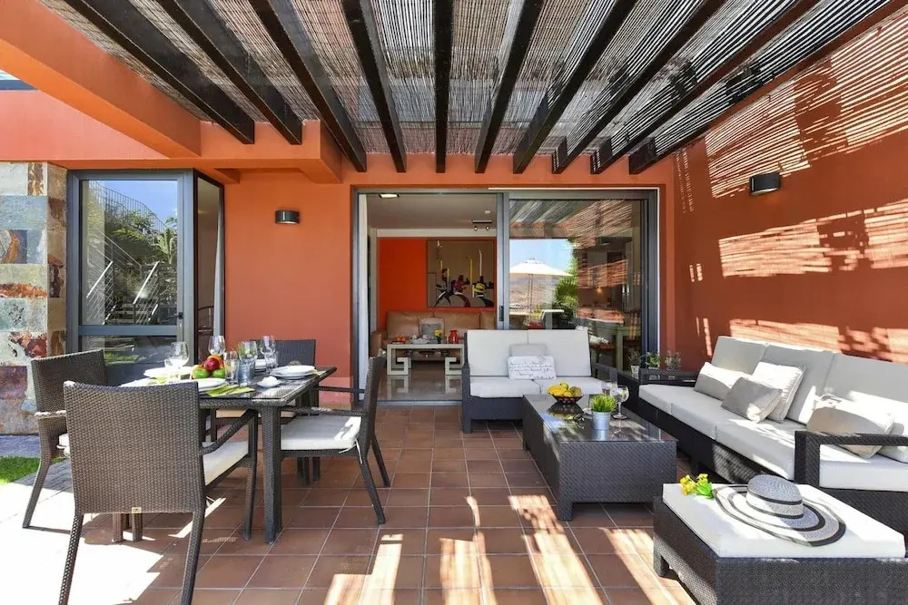 Luxurious Holiday Home With Pool in Maspalomas