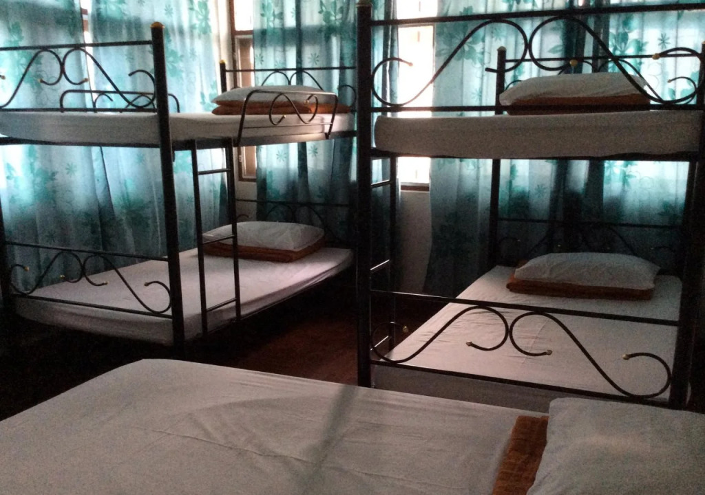 Mint House - Hostel