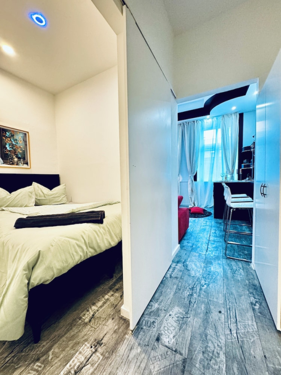 Cozy 1BR With Living Room Long Stay AKH