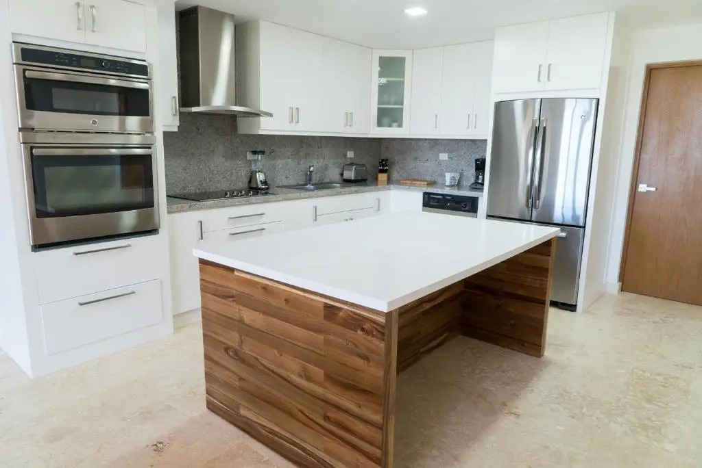 3Br / 3Ba Modern Paradise Loft Condo In Gated Community W/ Daily Housekeeping