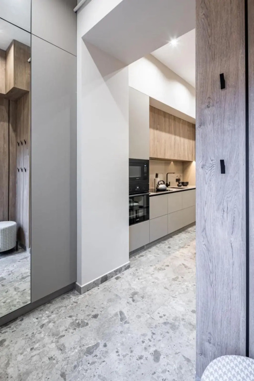 Apartment On Kulisha 28