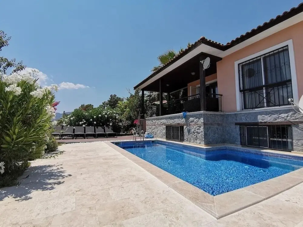 Villa Redpine 5