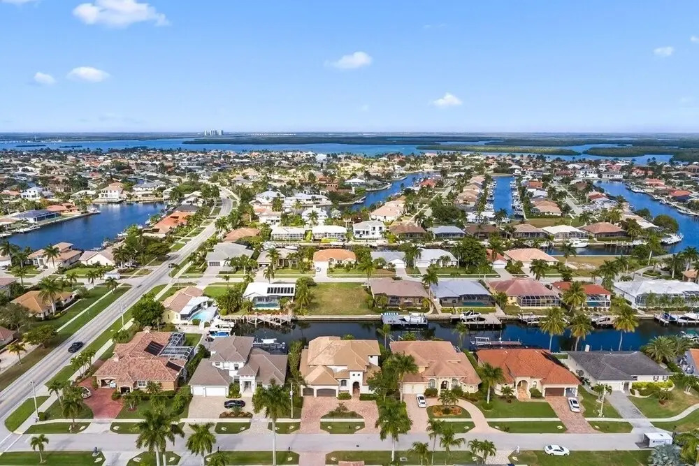 Maywood Ct. 1812 Marco Island Vacation Rental 5 Bedroom Home by Redawning