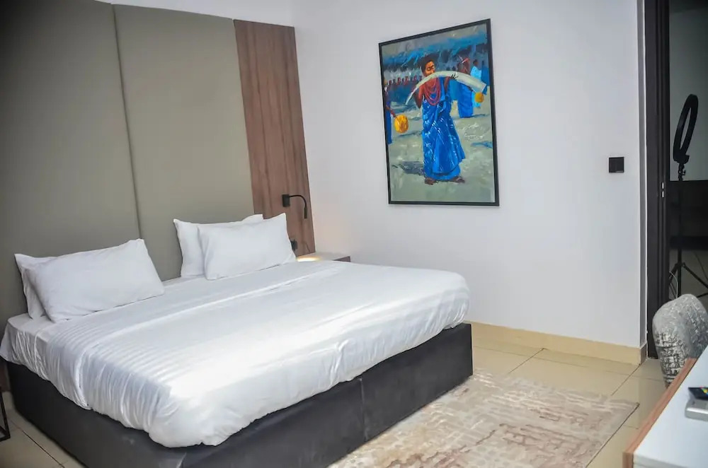 Guided Hospitality - Luxury Accommodations
