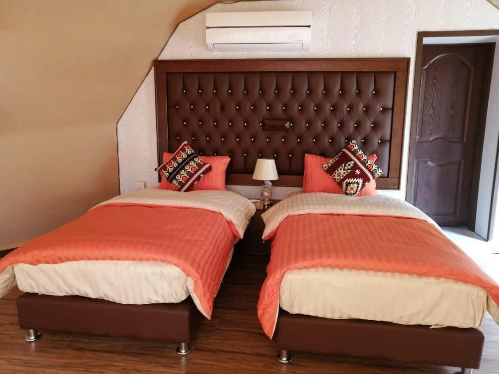 Sharah Luxury Camp