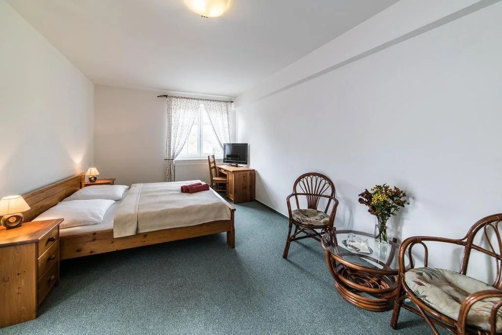 Valašský Hotel a Pivní lázně OGAR