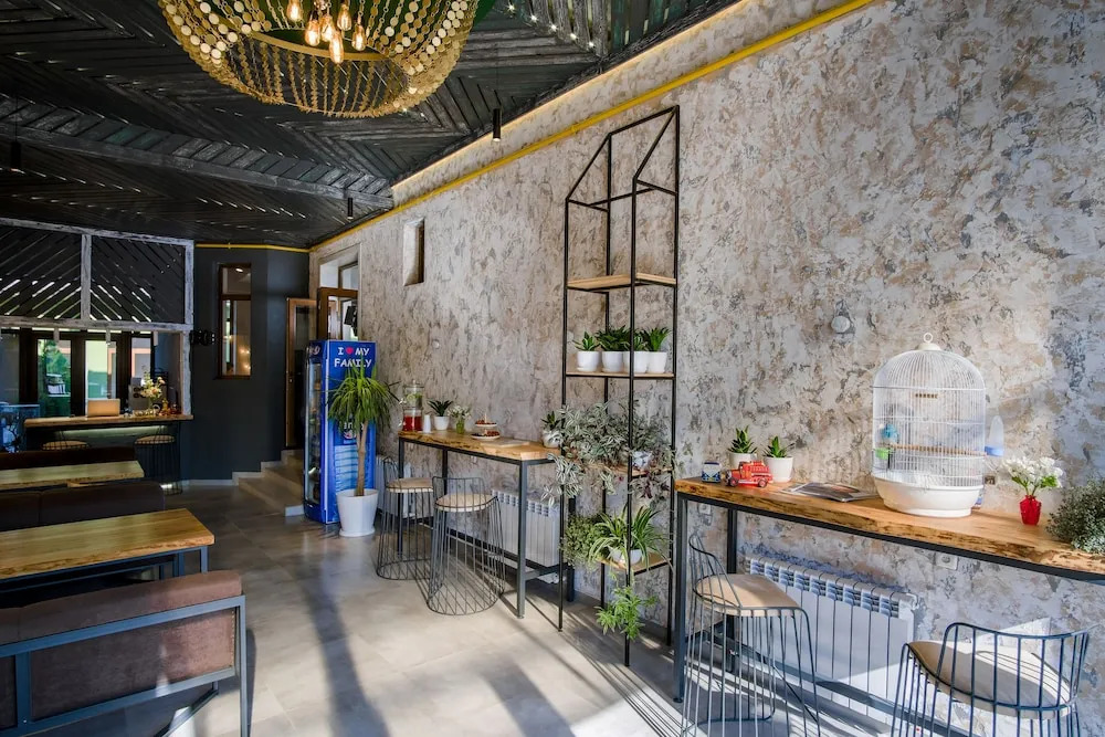 Falcon Boutique Hotel