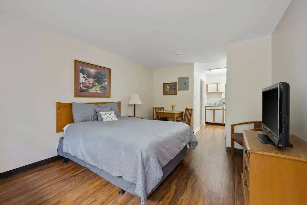 Affordable Suites Conover / Hickory