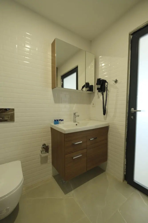 Tut Hotel