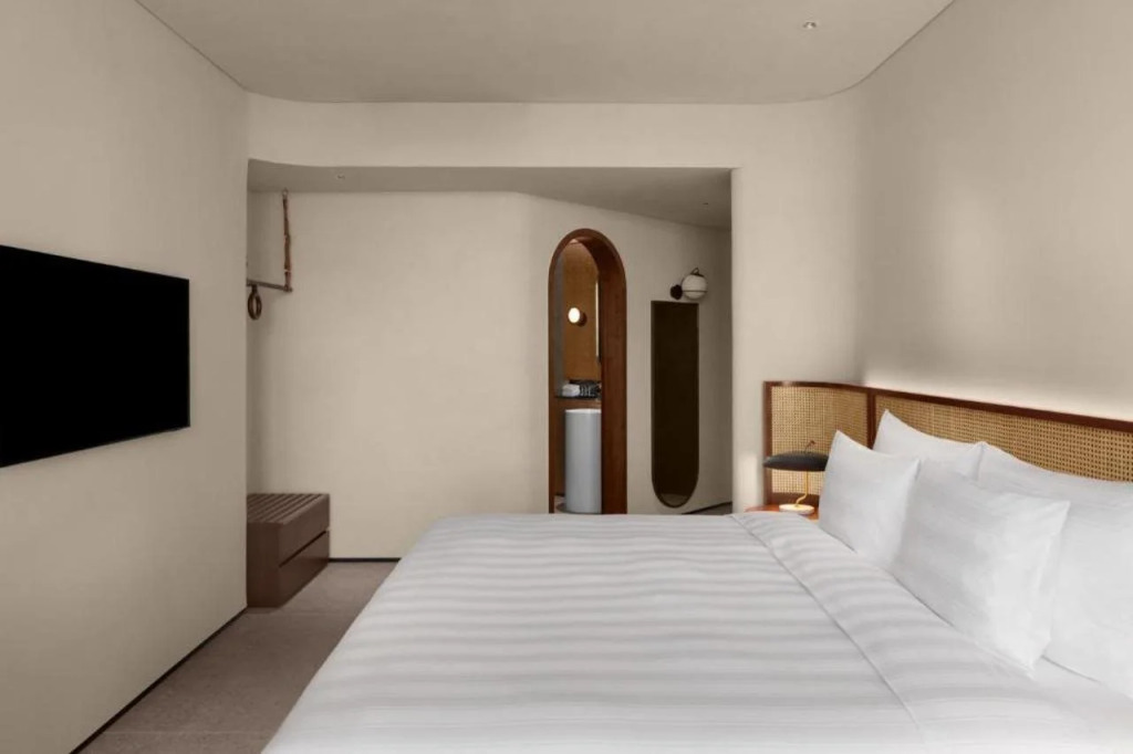 L7 WEST LAKE HANOI By LOTTE HOTELS