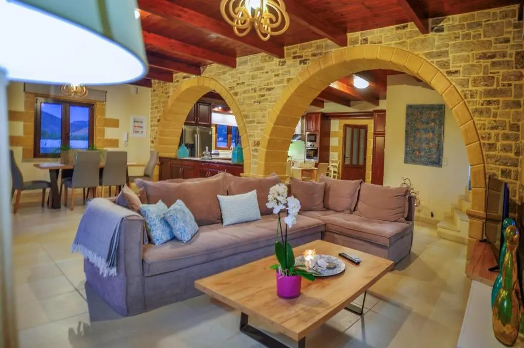 Villa Drapanias Homeleader