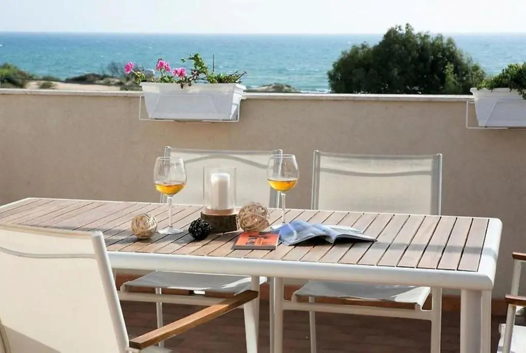 Attico Vista Mare e Piscina