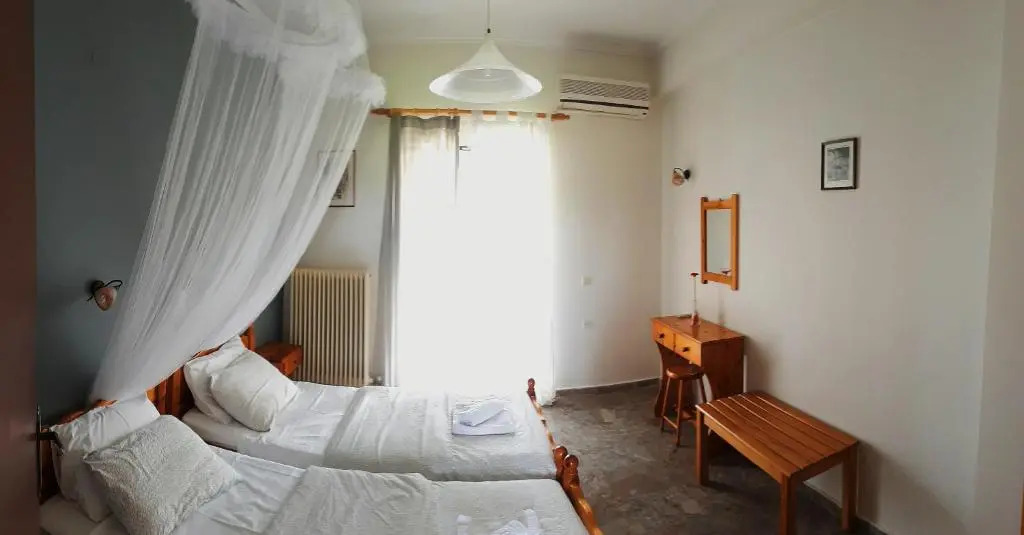 Antzela Apartments
