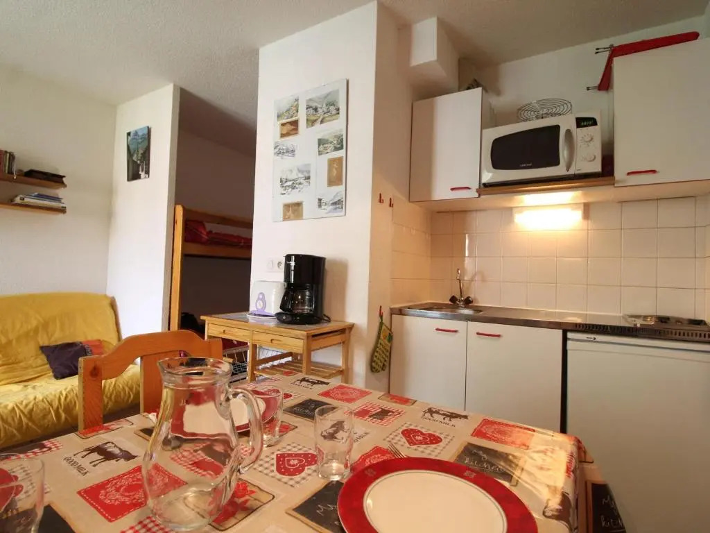 Appartement Lanslevillard, 1 pièce, 4 personnes - FR-1-508-194