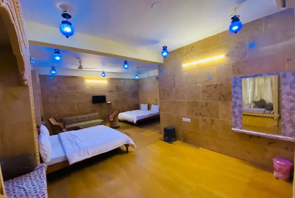 Hotel Deep Mahal