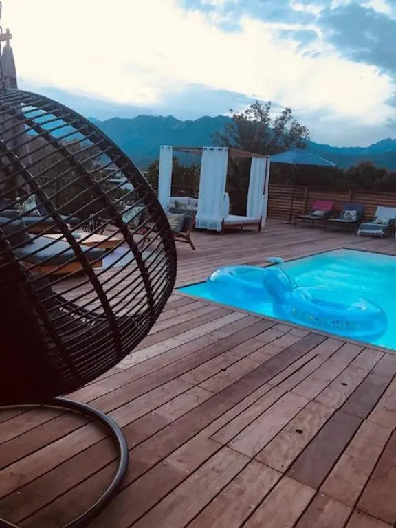 Luxury Villa for 8 people with private swimming pool