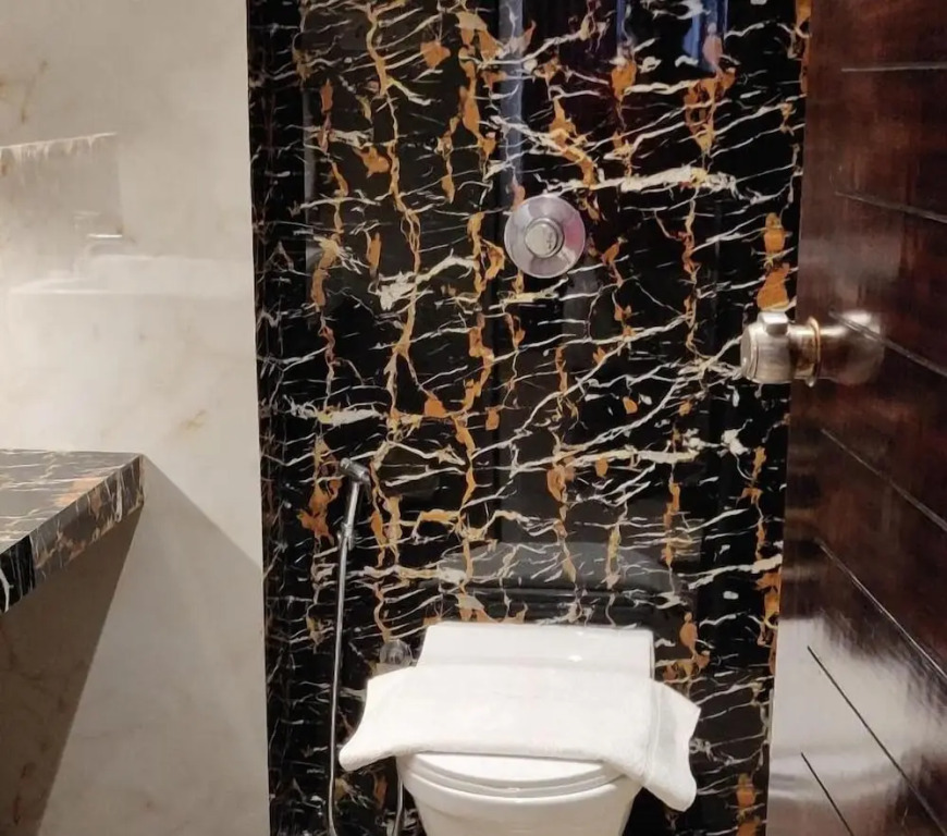 Ivy Suites