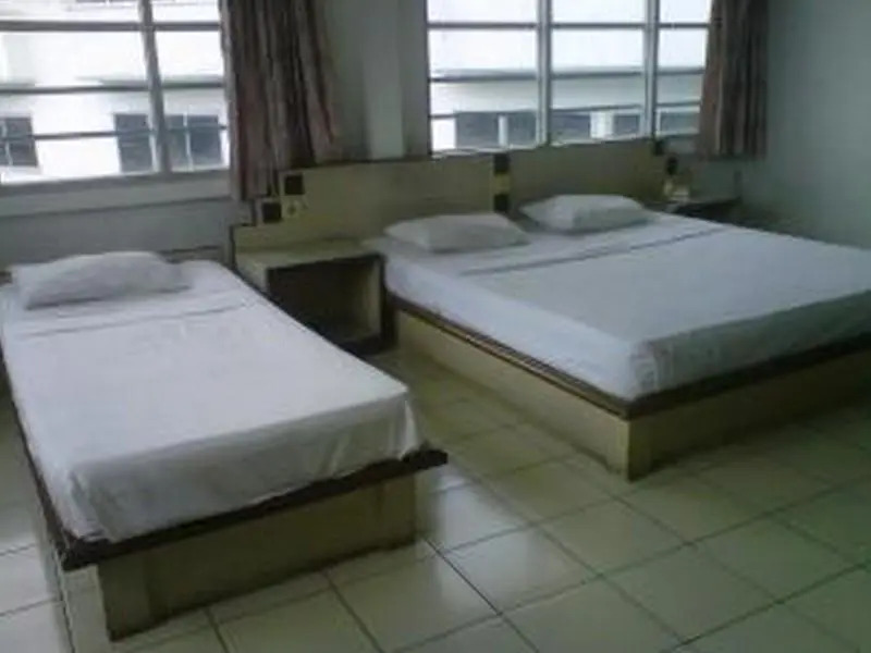 Nyata Plaza Hotel