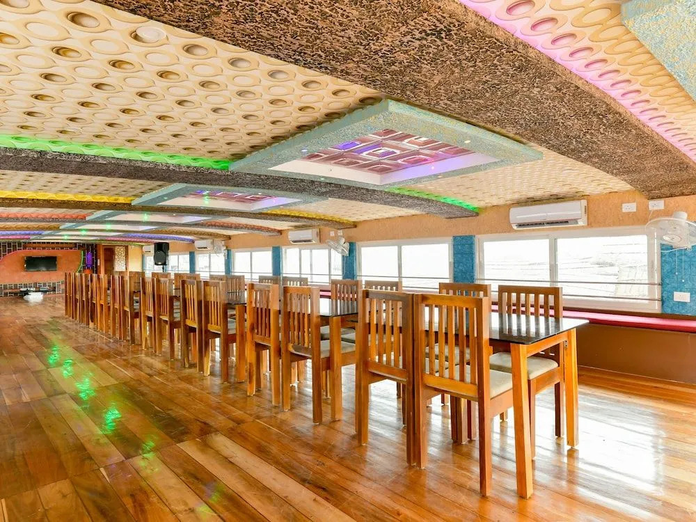 OYO 22272 Houseboat Anugraha 8 Bhk