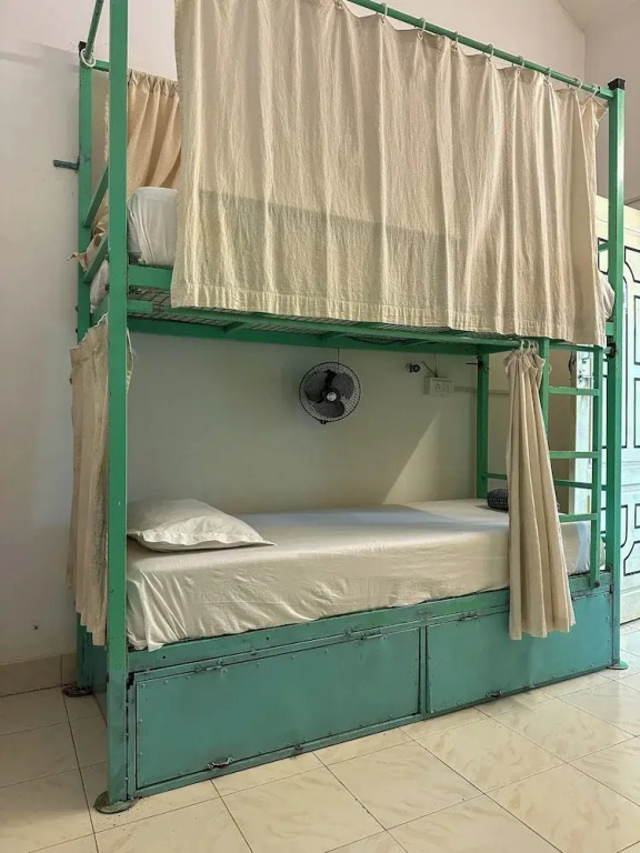 Mollys Hostel