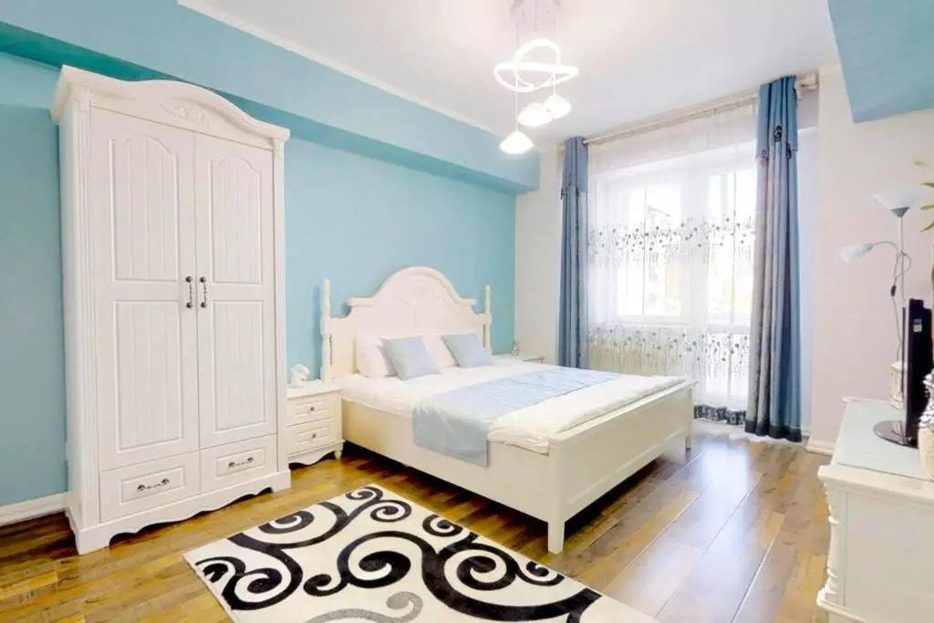 125m2 new apartment, 5 rooms with airport pickup