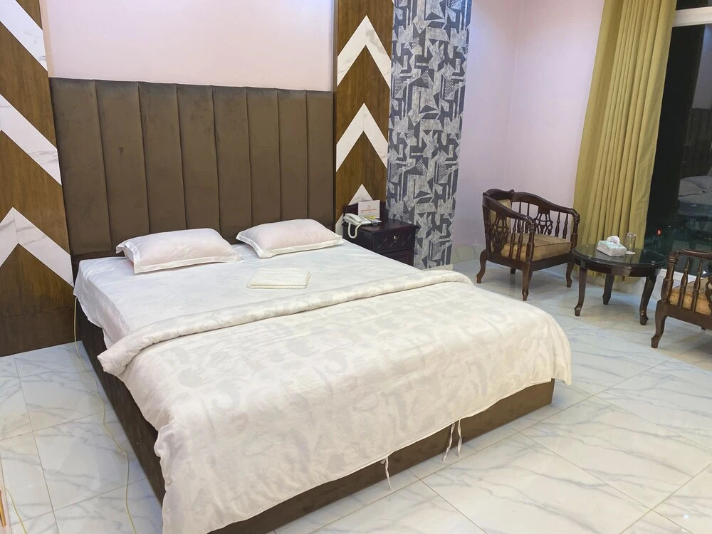 Hotel Ali Plaza