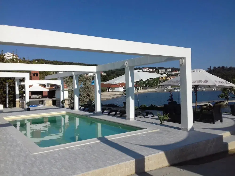 Room in Apartment - Apartments and Rooms With a Swimming Pool Kampor - rab