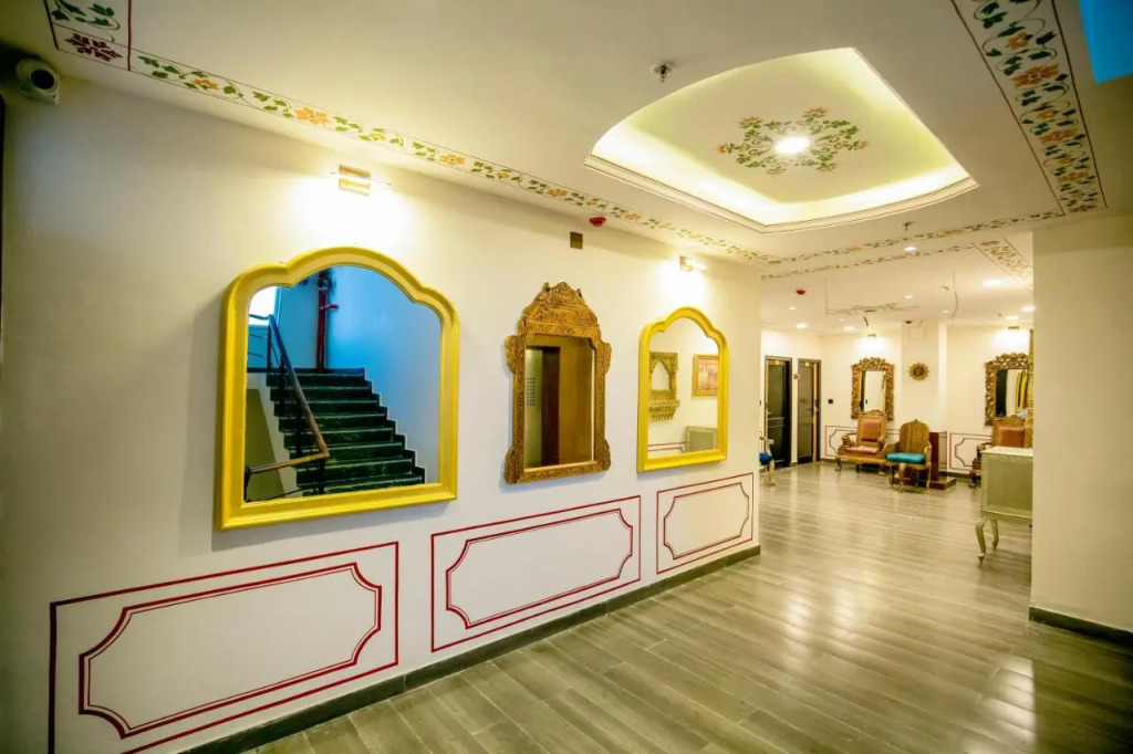 The Chronicles By WSI - Near the Lake Pichola Udaipur