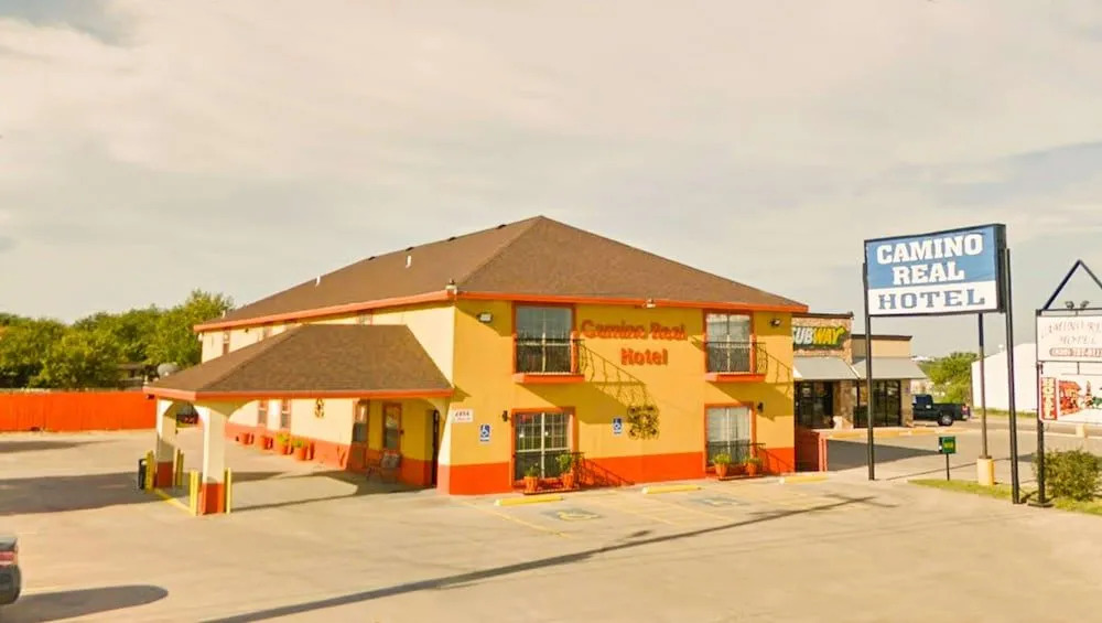Camino Real Hotel