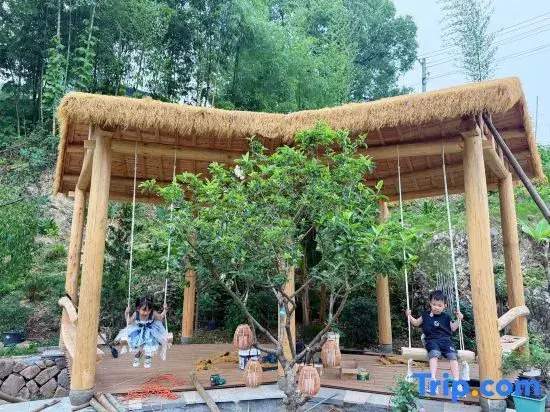 Tonglu Yan GUI Chao Yin Shan Lu Homestay