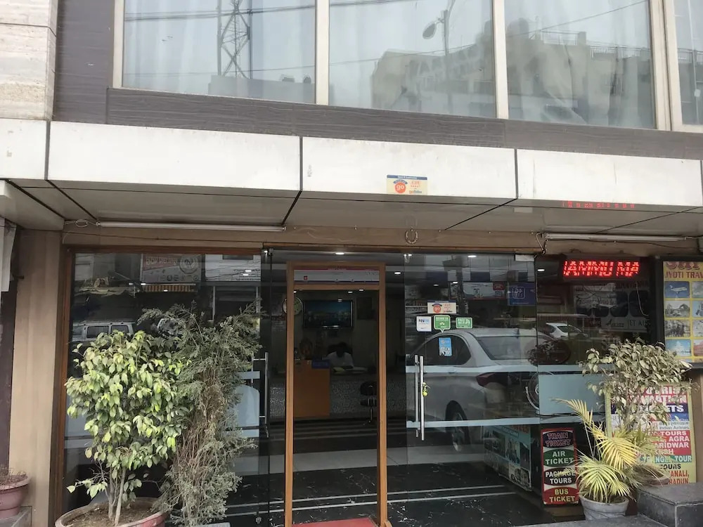 Hotel Delhi Continental