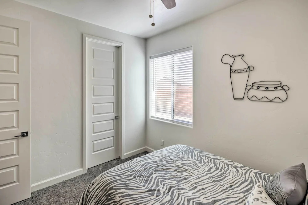 Idyllic Kingman Retreat With Yard - Near Hiking