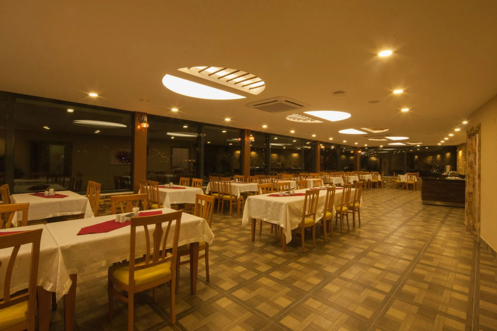 Armin Hotel